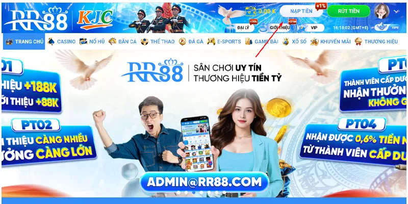 Tại giao diện chính hội viên RR88 nhấn nạp tiền bên góc phải